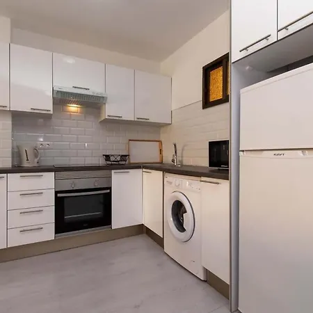 Mare 96 - One Bed * アデヘ